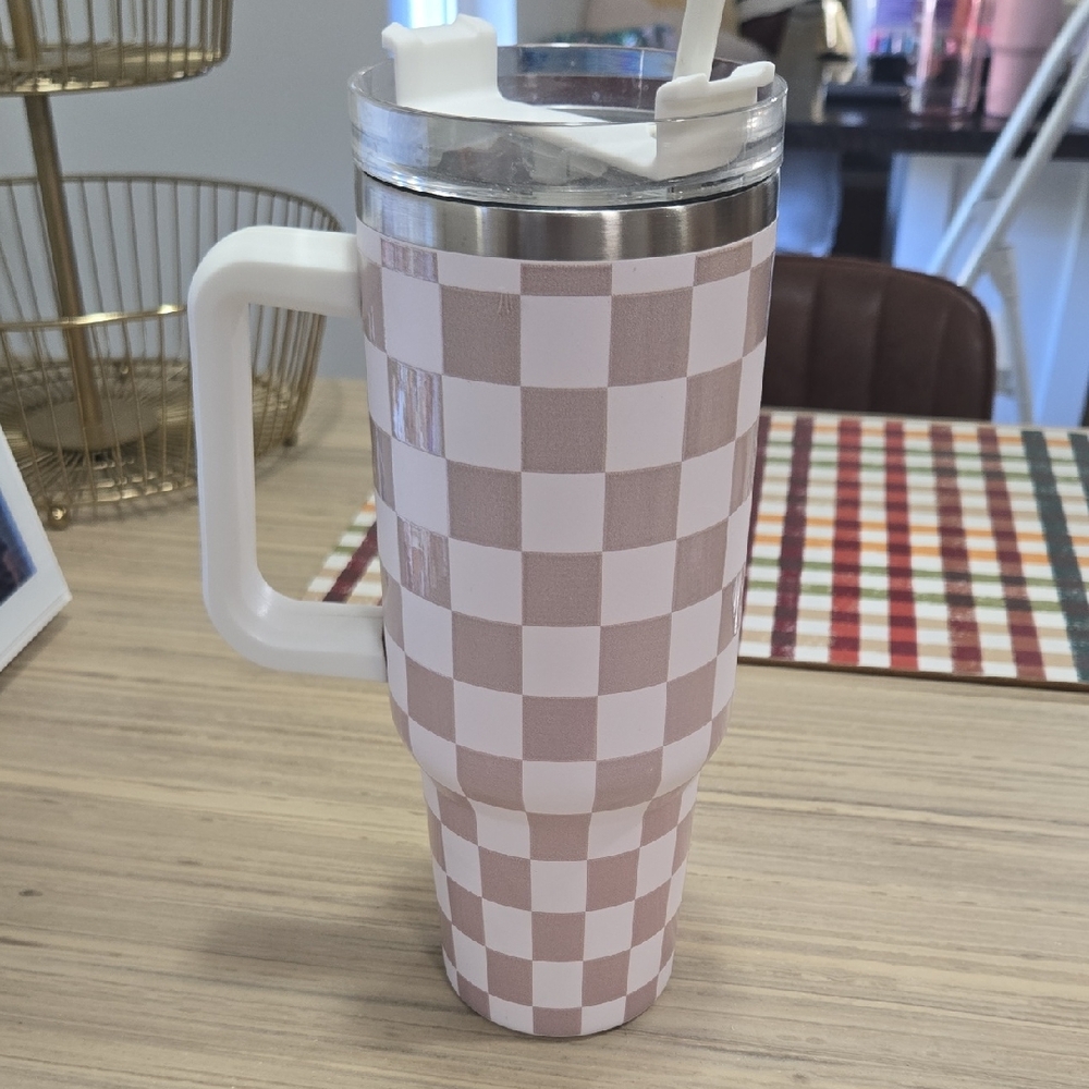 Checkered Tumbler with Handle 40ounces